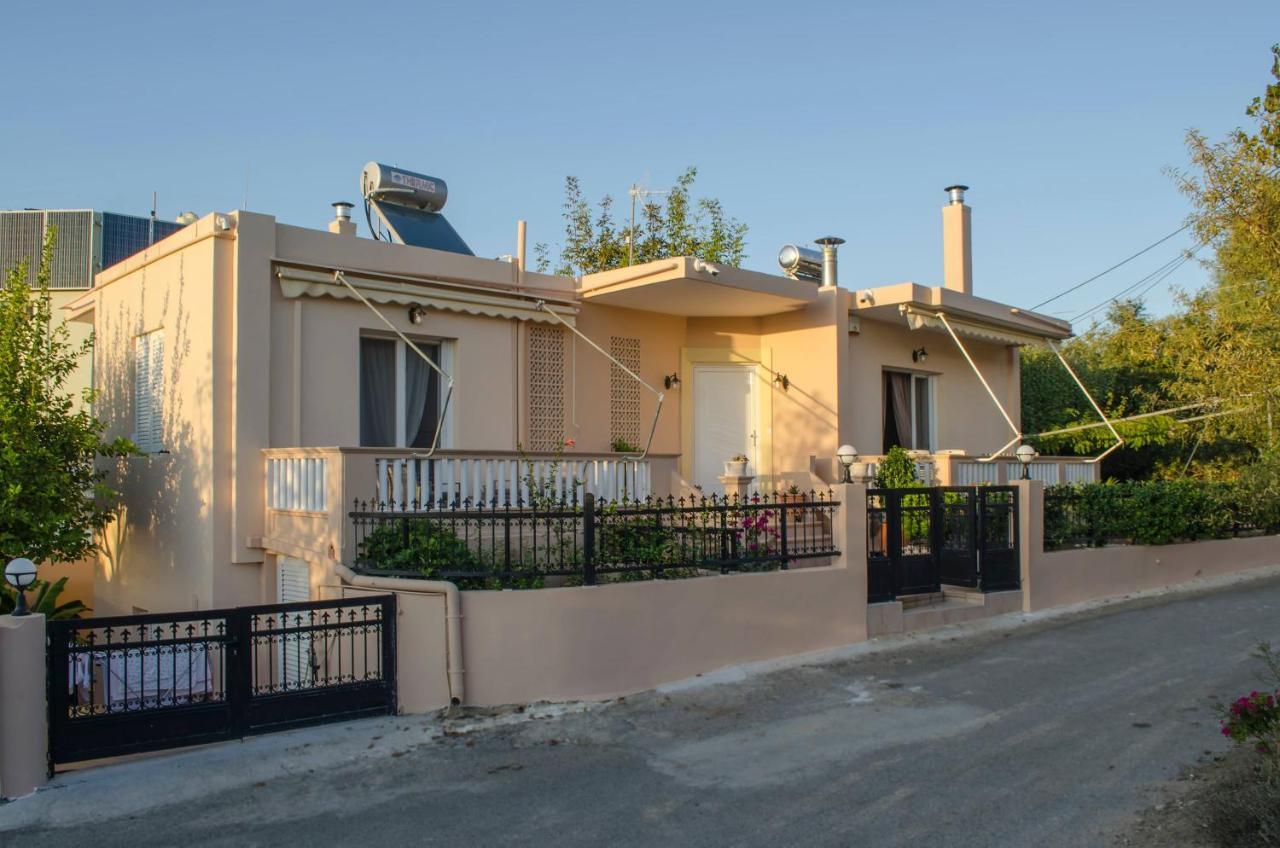 Villa Aretaki Kalamaki  Exterior photo